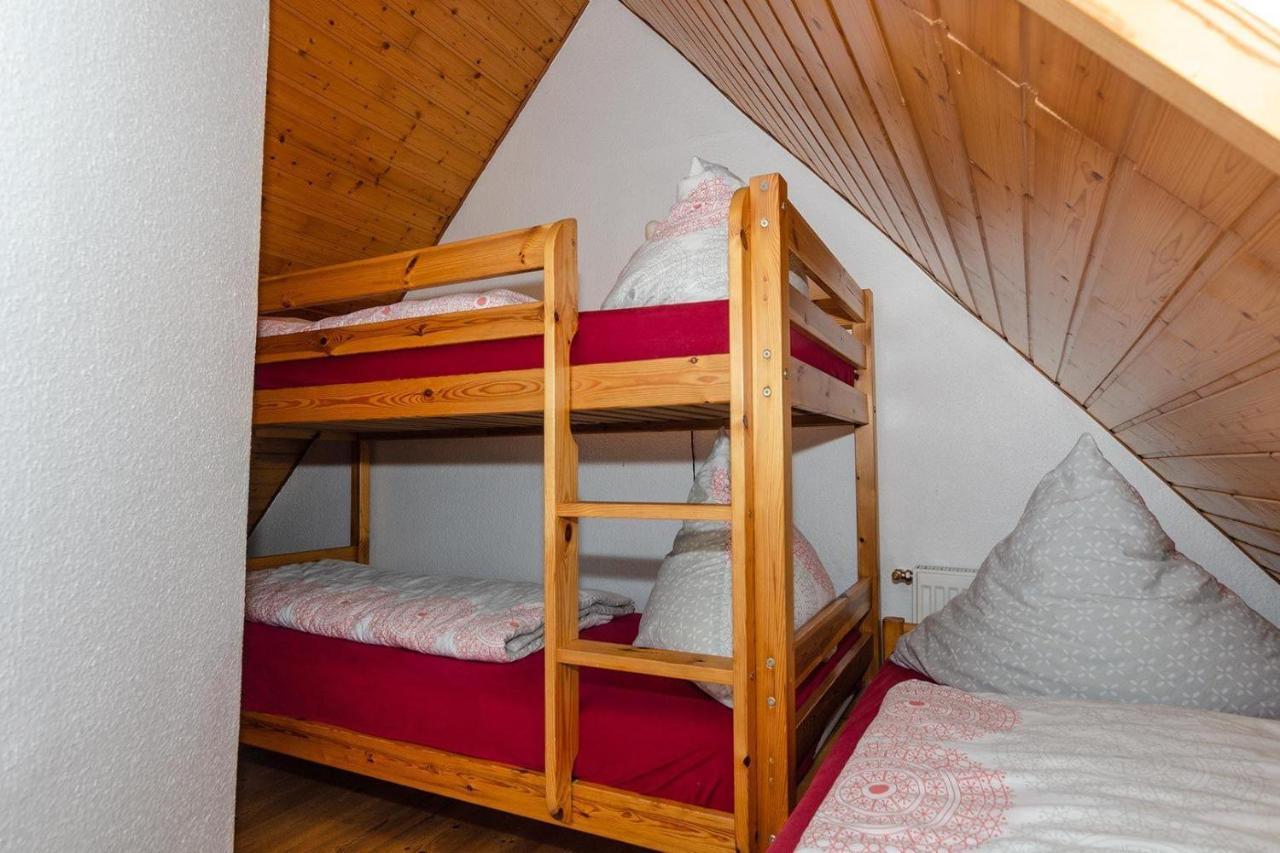 3-R-Ferienwohnung-Fuer-4-Personen-In-Schaprode-Auf-Ruegen-Zi3 Eksteriør billede
